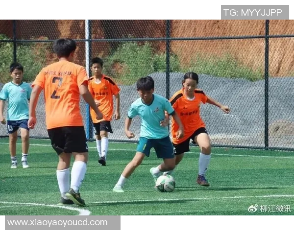 足球星孩逐梦绿茵场展现青春风采点燃未来无限可能