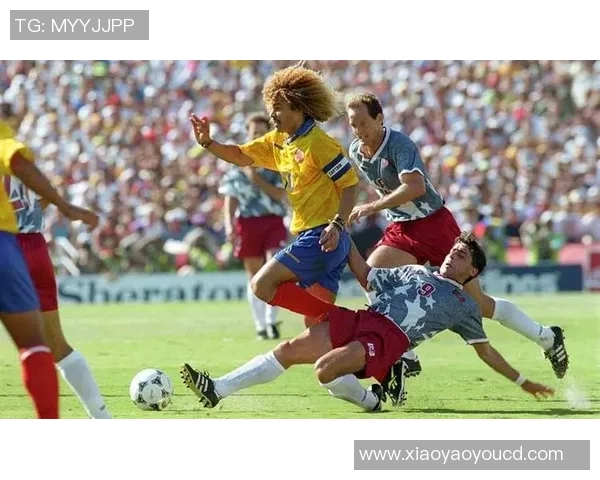 足球球星车载摆件精美设计与收藏价值分析打造个性车内空间的新宠